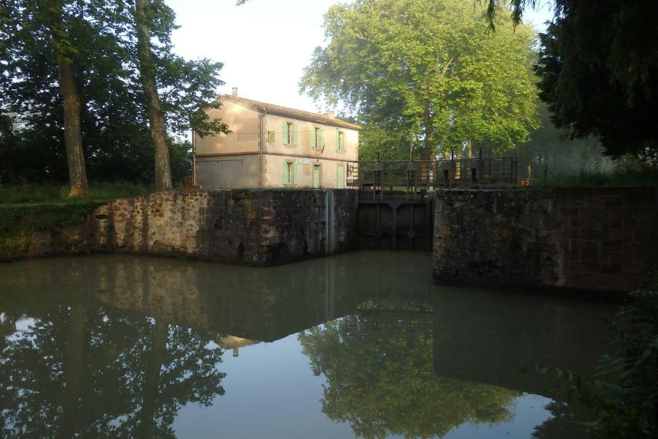 La Bonne Planque - Maison Eclusiere De La Domergue Canal Du Midi Mas-Saintes-Puelles Exterior foto